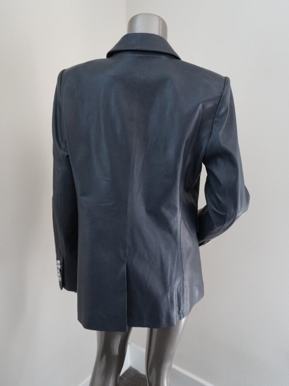 Veronica Beard Leather Miller Dickey Blazer Navy Silver Buttons Jacket Size 10 - Picture 7 of 10